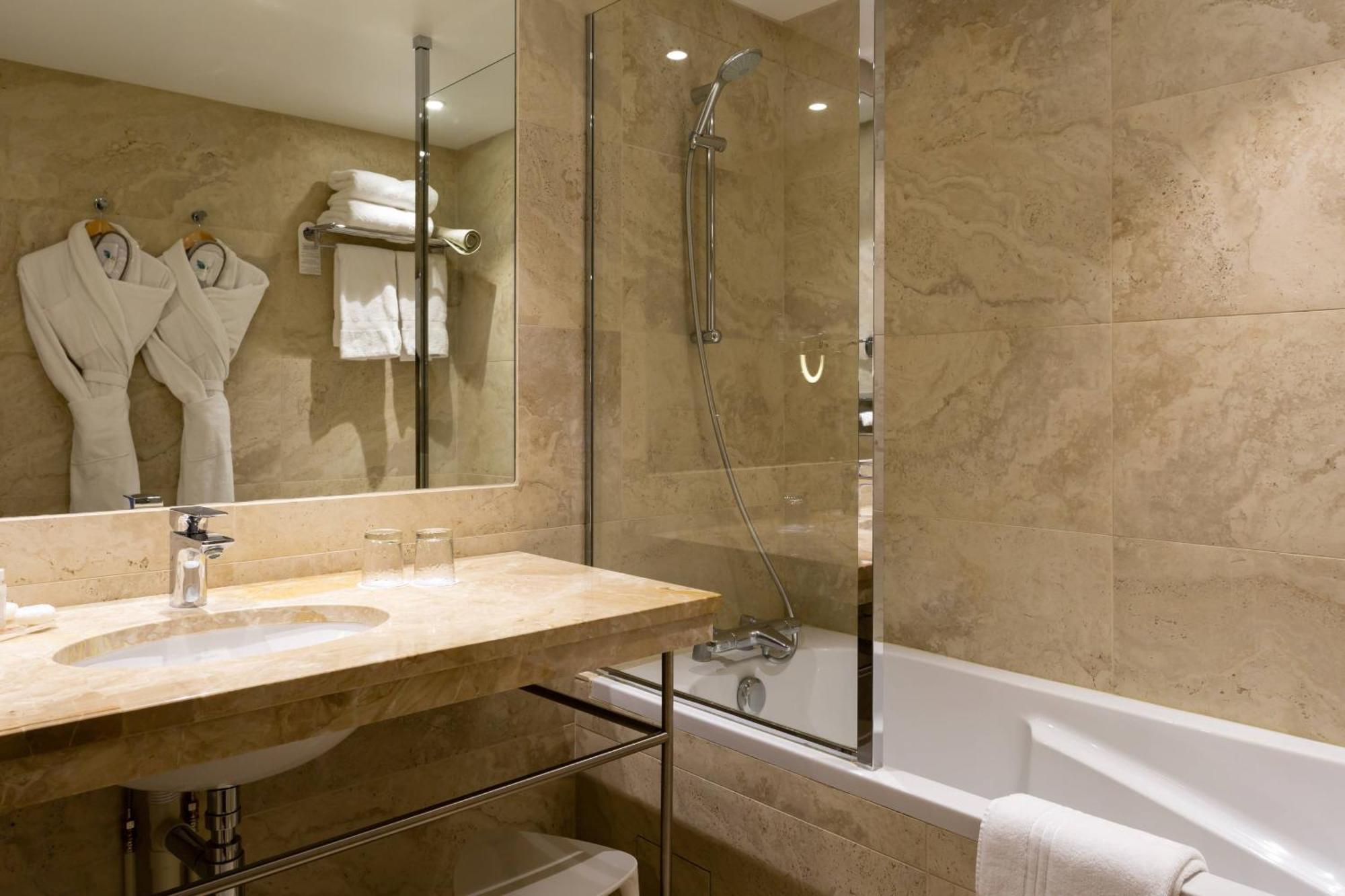Privilege Twin Room